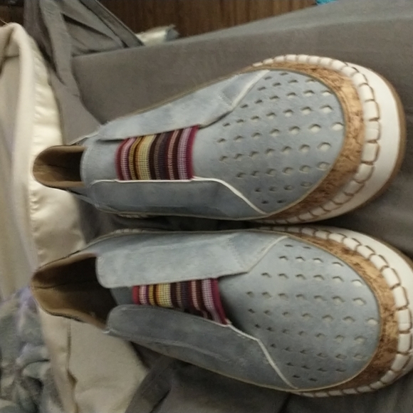 Slip on shoes - Picture 3 of 4